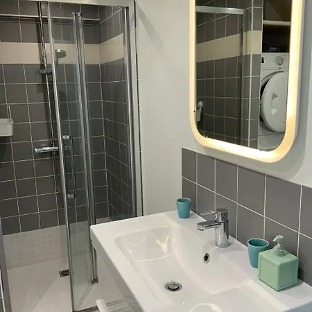 La Maisonnette De סנליס