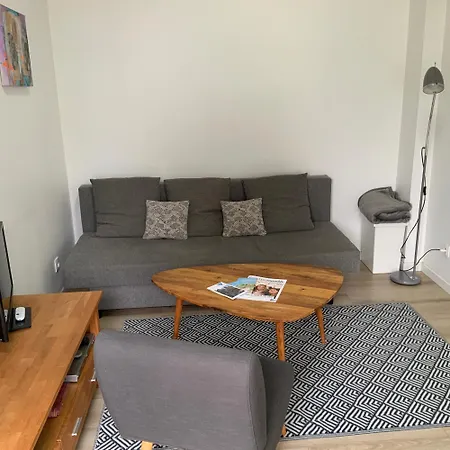 La Maisonnette De Holiday home Senlis (Oise)